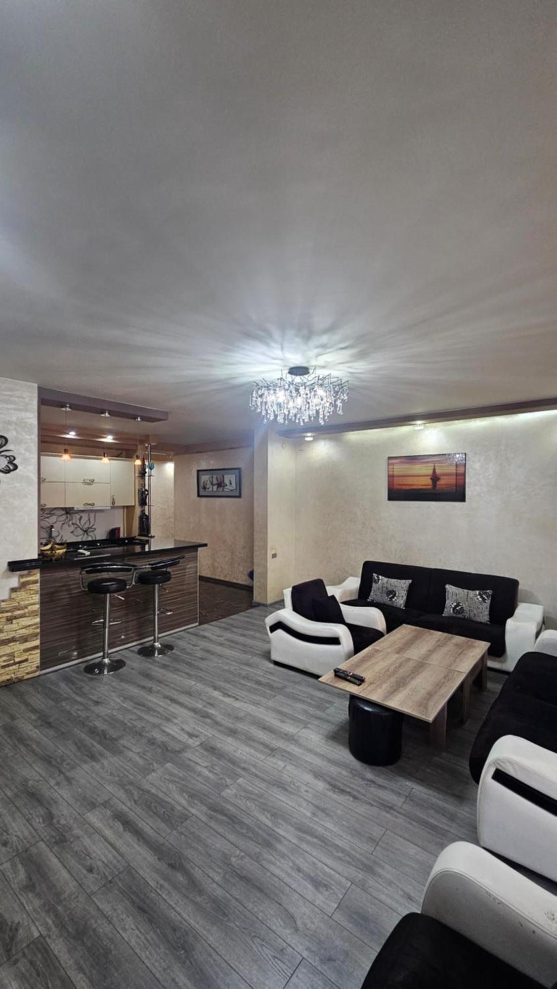 Ferienwohnung Nukri-2017 Batumi Zimmer foto